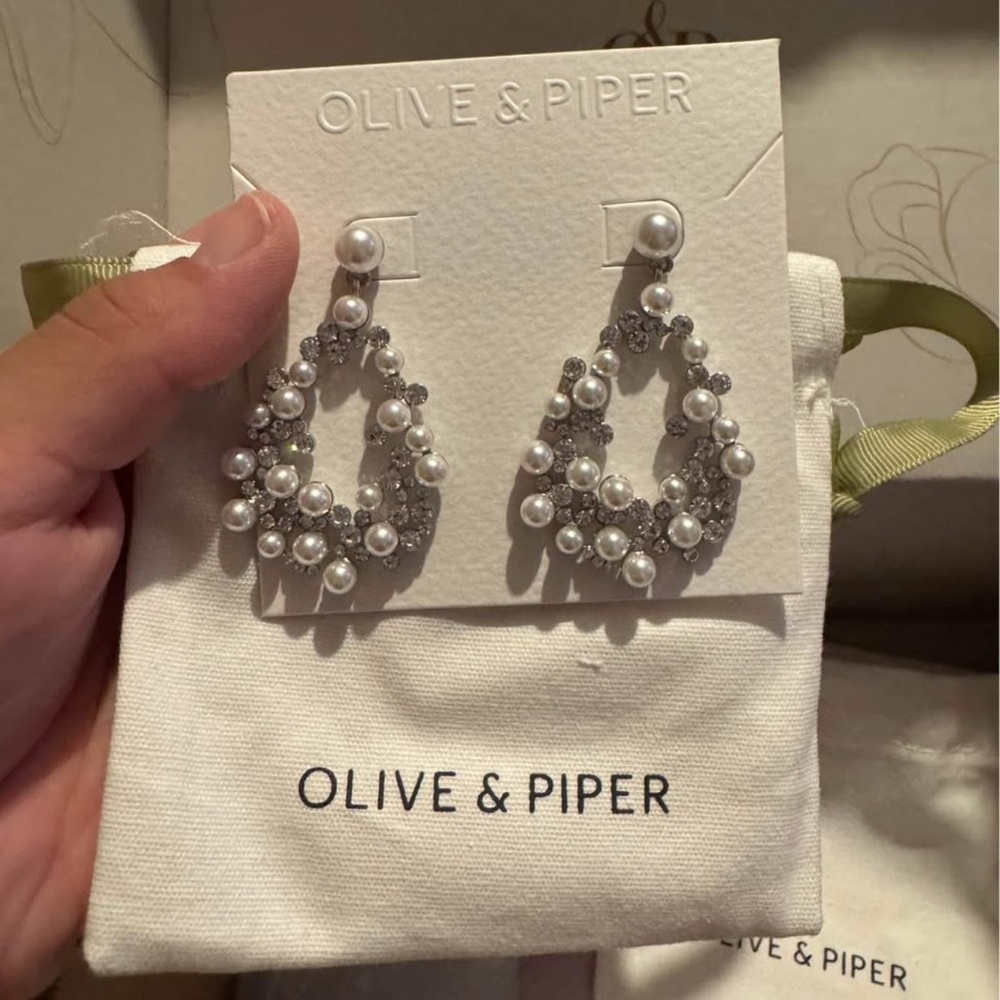 Olive & Piper Silver Pearl Earrings